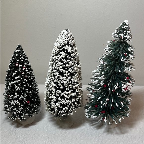 Hawthorne Village Norman Rockwell trees. Various varieties. - Picture 5 of 12